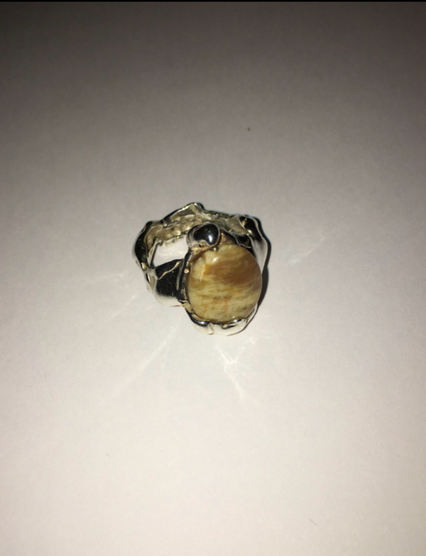 Anillo Derretido con Piedra