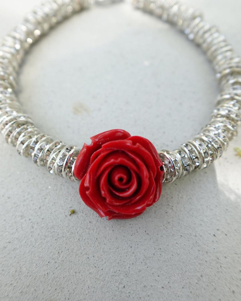 Collar de rosas